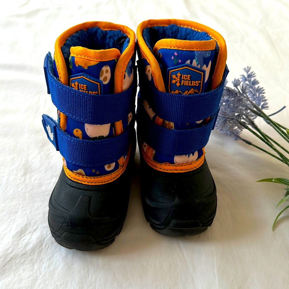 Waterproof boots, toddler size 5, blue, orange, lights up with each step,